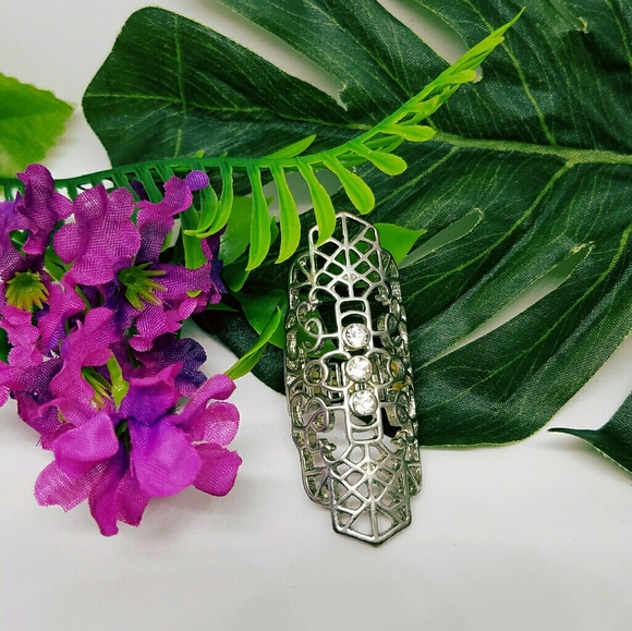 Ring - Picture 3 of 4